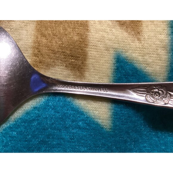 Oneida Ltd Stainless Premier La Rose Serving Spoon Server Wm A. Rogers - Picture 8 of 10